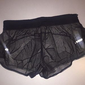 Lululemon shorts size 10